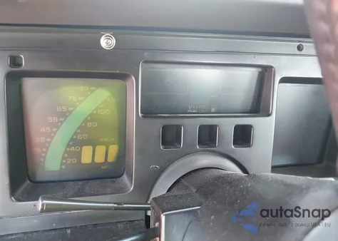 1986 Chevrolet Corvette z USA, uszkodzony, nr VIN 1G1YY0787G5101727